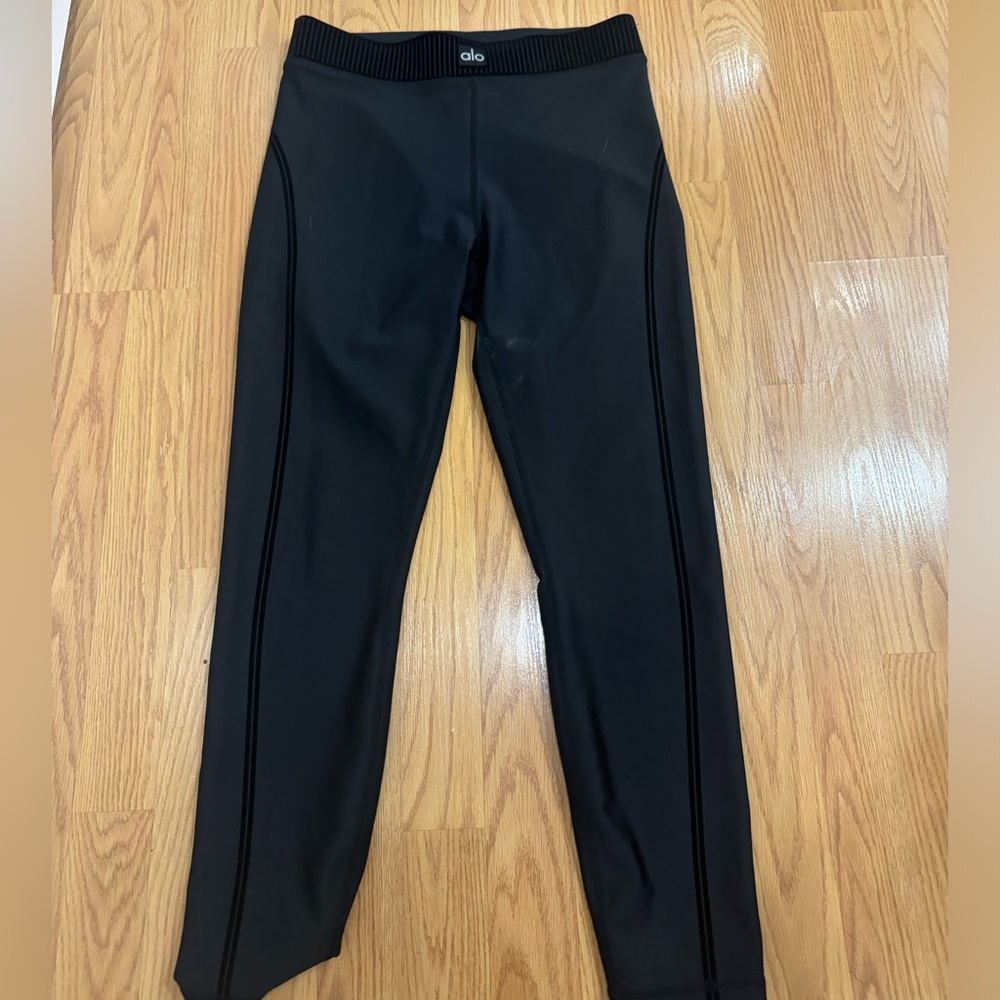 Alo Black Leggings